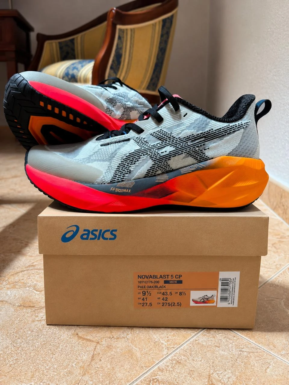 Zapatillas running Asics Novablast 5 CP